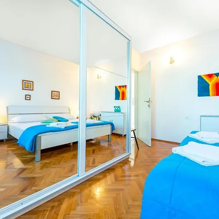 بيت للعطل House Lido *