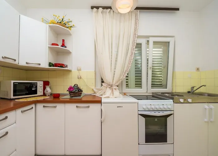 House Lido בית נופש *